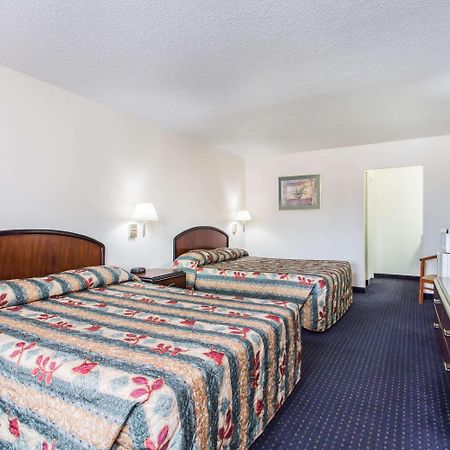 Knights Inn Virginia Beach Lynnhaven Ngoại thất bức ảnh
